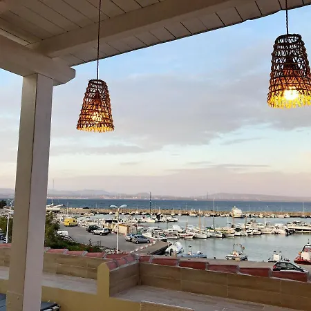 Seaview Apt 5min Walk From The Port! Carloforte (Isola di San Pietro)