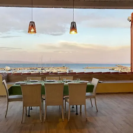 Appartement Seaview Apt 5min Walk From The Port! Carloforte (Isola di San Pietro)