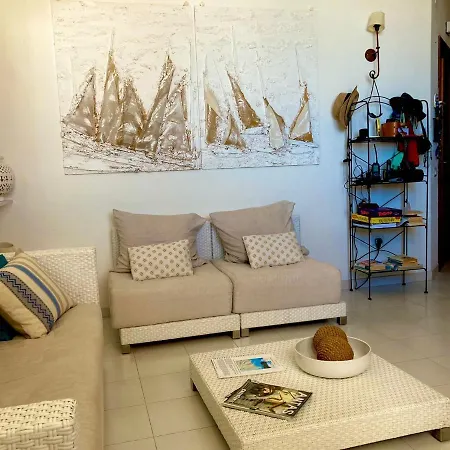 Seaview Apt 5min Walk From The Port! Carloforte (Isola di San Pietro)